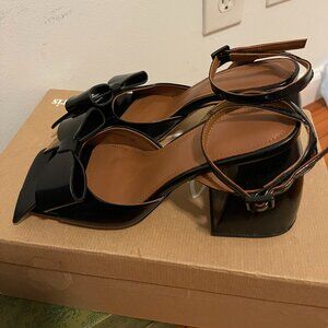 Shushu/Tong bow pumps SZ 37